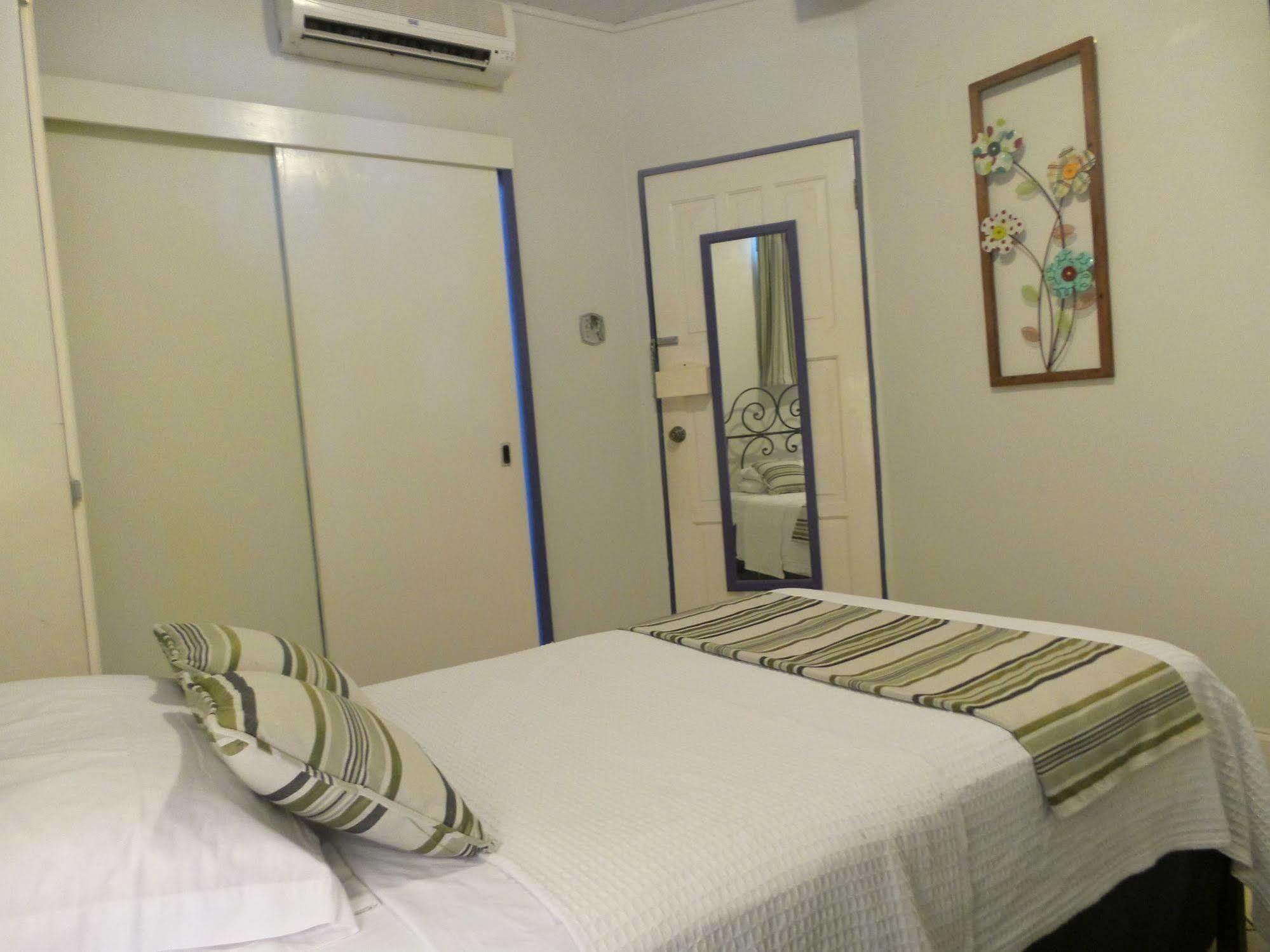 Forty Winks Inn Port of Spain Eksteriør bilde